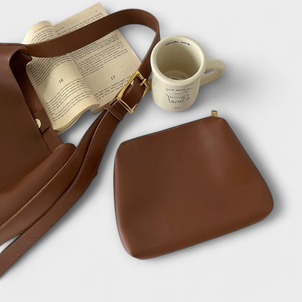 Aurora. – Elegante bolso de cuero para el hombro con diseño atemporal