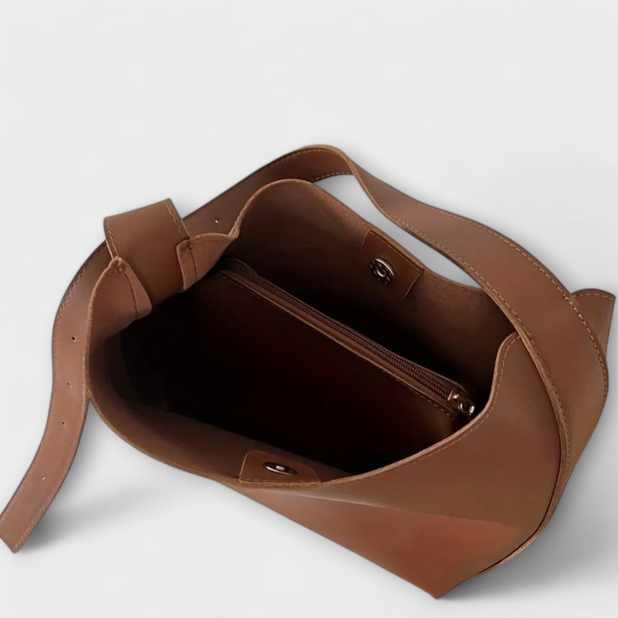 Aurora. – Elegante bolso de cuero para el hombro con diseño atemporal
