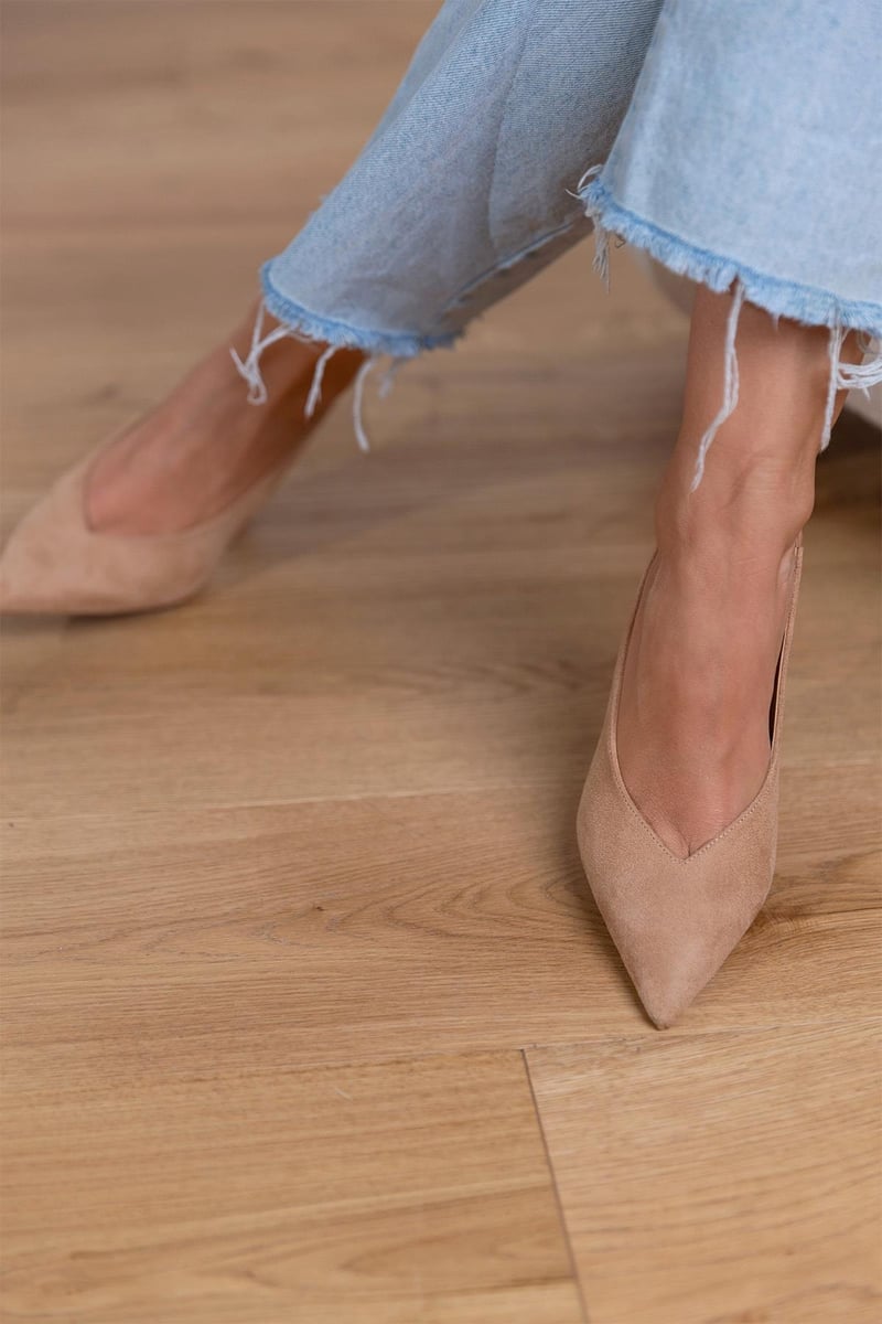 Marlen™ | Tacones bajos de color nude